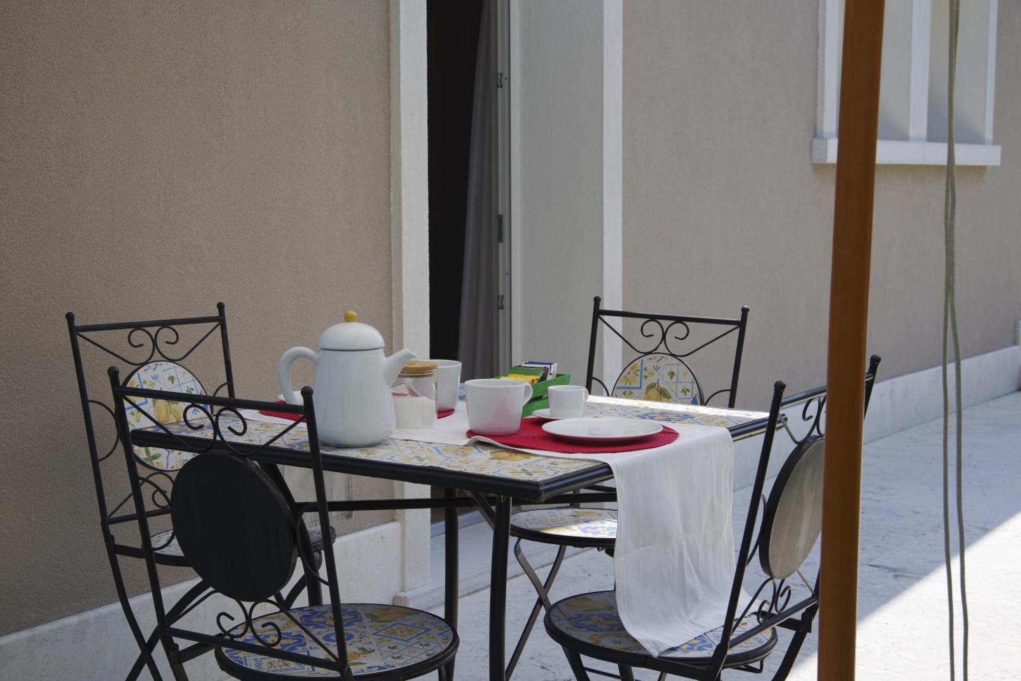 Time To Relax - Lago Di Garda - Adults Only Ponti sul Mincio Buitenkant foto